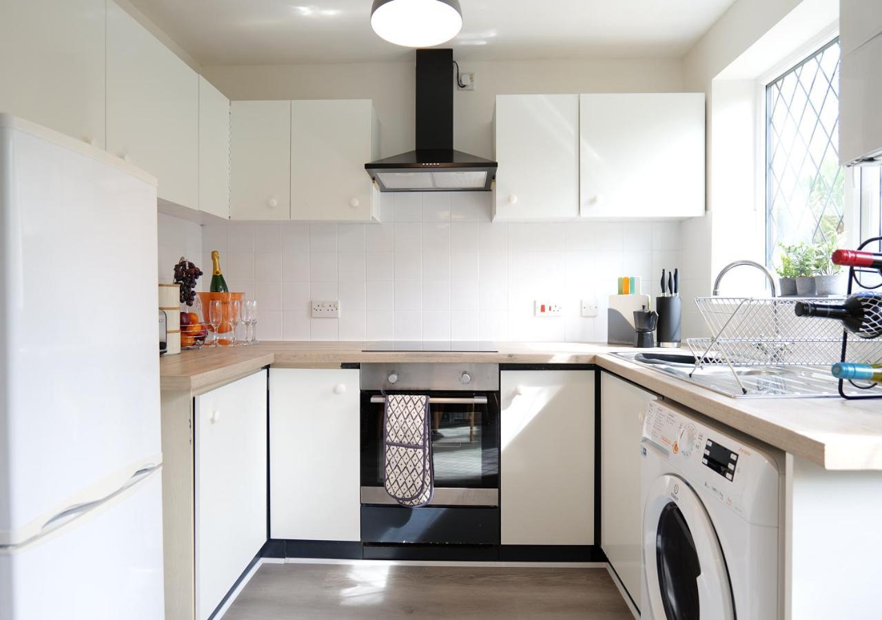 Modern Spark Home With Parking, Garden, Wi-Fi Birmingham Exterior foto